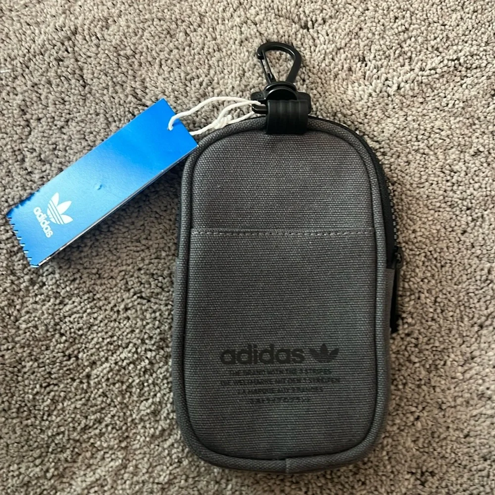 Adidas NMD Pouch NWT - Picture 1 of 7